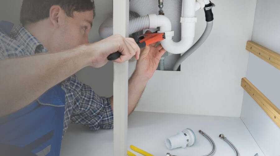 Local tankless water heater installation in Varina, IA